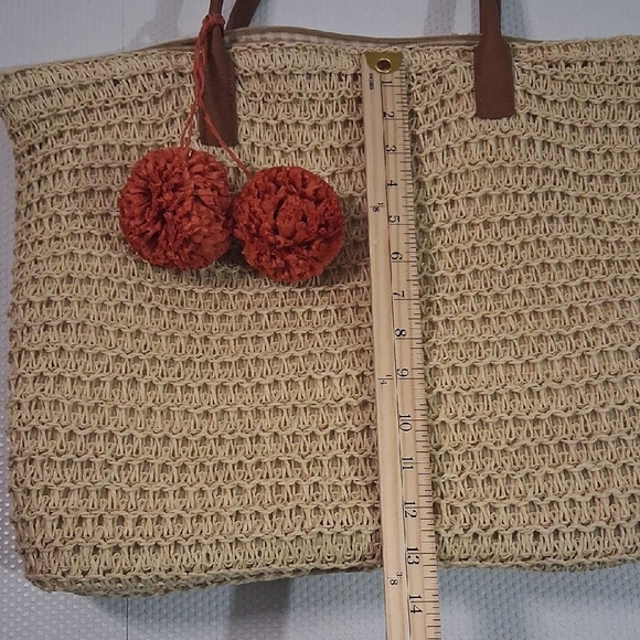 Target Beige Tote with Orange Accents - Picture 2 of 11